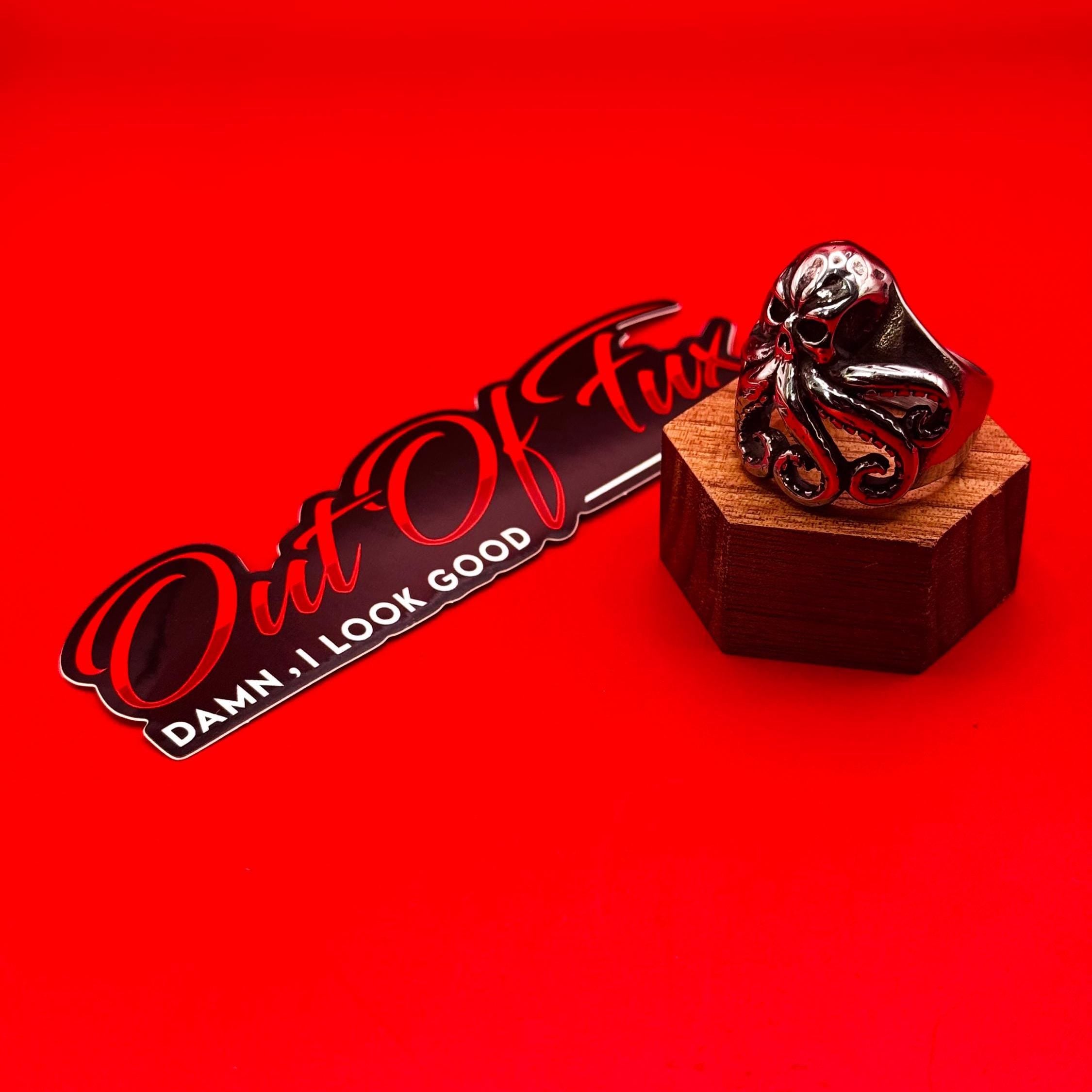 mens octopus kraken ring motorcycle biker moto enthusiast punk rocker vintage style rockabilly large durable heavy duty mens ring high quality gift for him for dad for bother for boyfriend for husband unique ring mens jewelry style for men band statement ring for men manly masculine ring jewelry for him fashion jewelry for men chunky rings for men sterling silver stainless steel titanium ring davy jones pirate ring johnny depp skull viking celtic barbarian style club style harley davidson hd