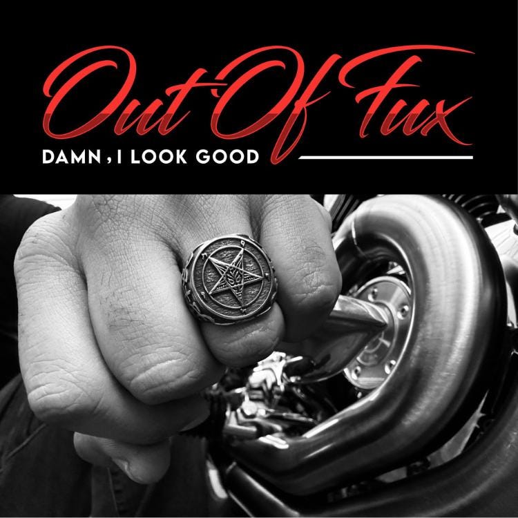 Pentagram Mens Ring | Retro Style Chunky Biker Ring | Witchy Accessories for Him | Harley Ring | Unique Mens Jewelry Gifts